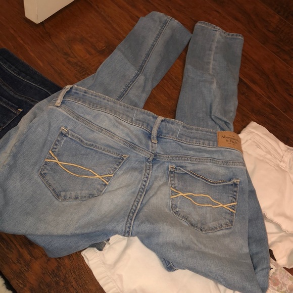 A&f size 2 bundle three short one jean - Picture 7 of 7